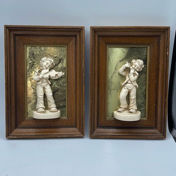 Mid Century shadow box plaster 3D Sculptural Little Musicians.Description! - Picture 1 of 12